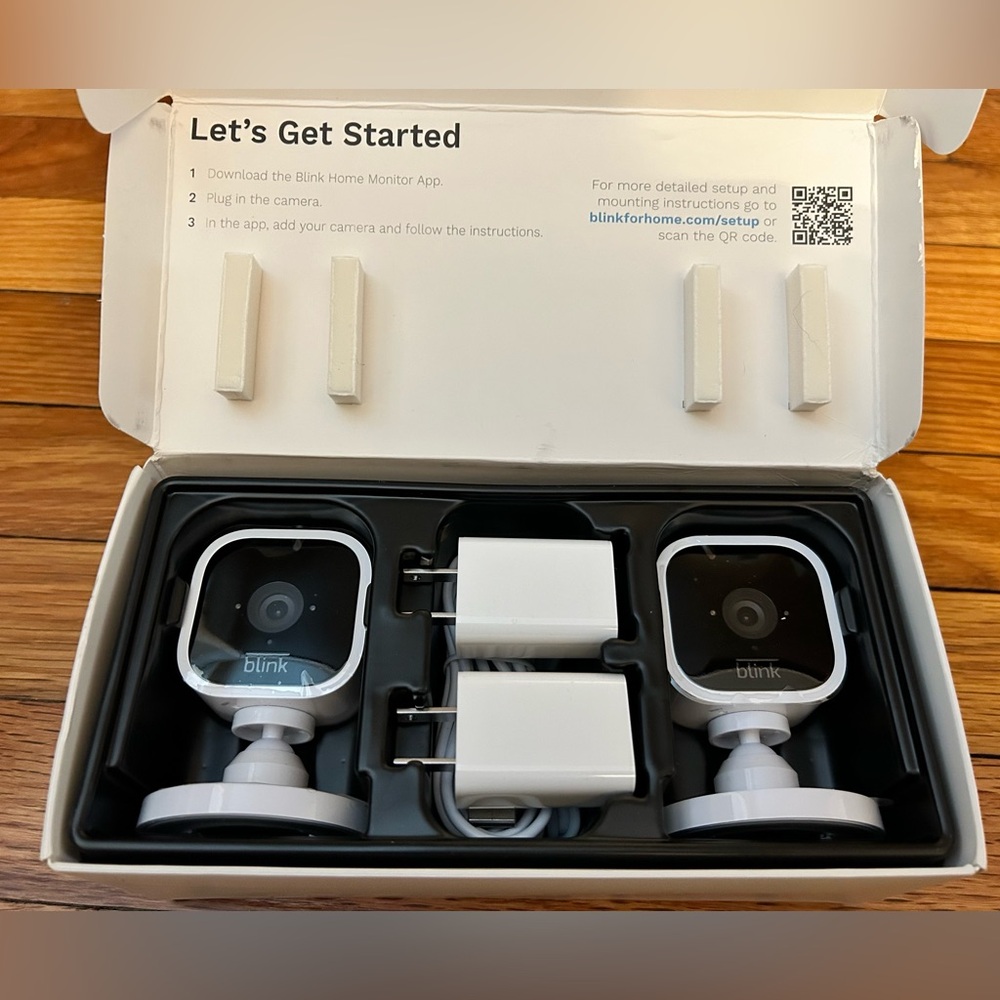 Blink indoor plug in cameras